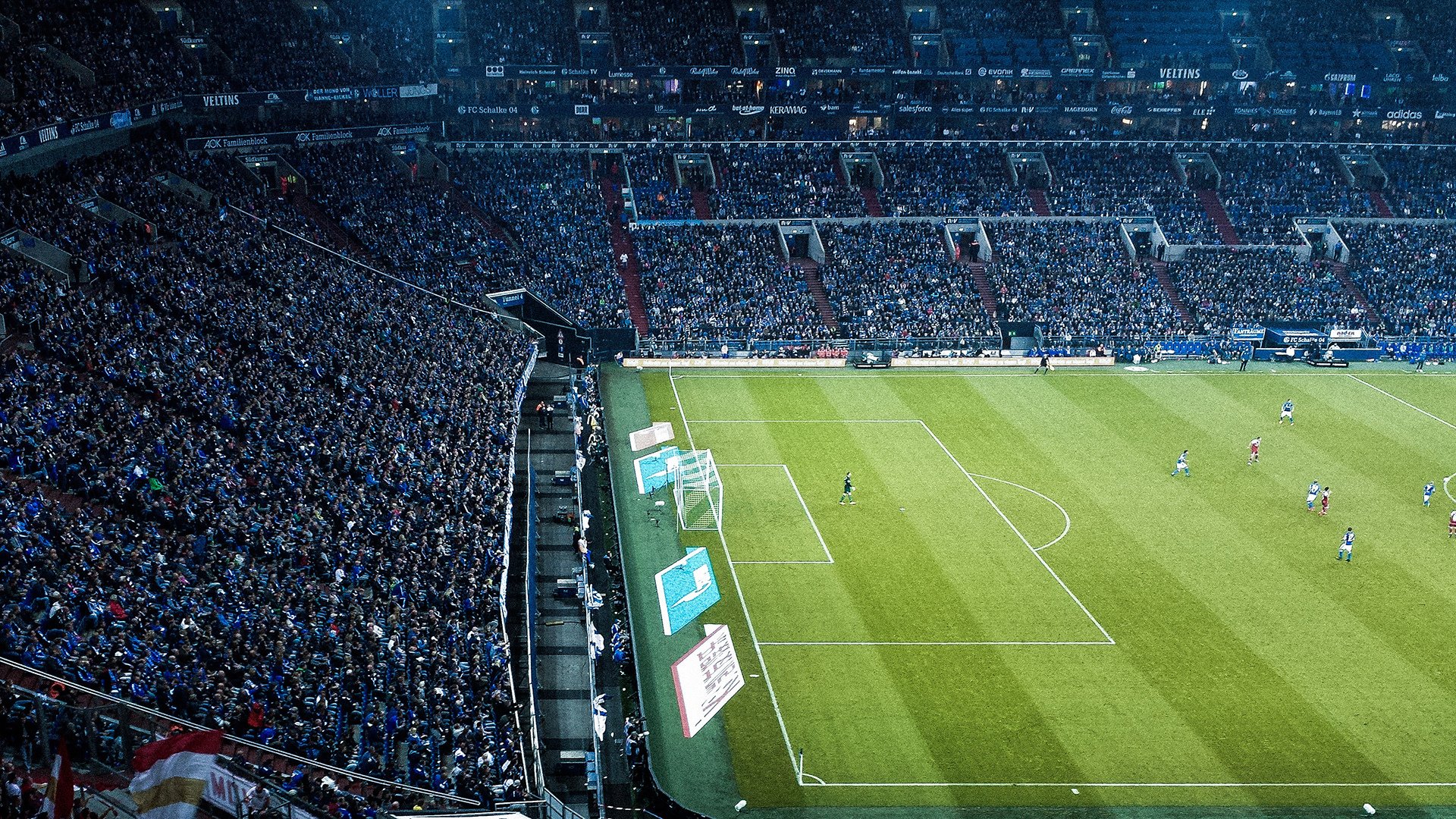 技术型中场是否被边路冲击型球员取代，技术型前锋