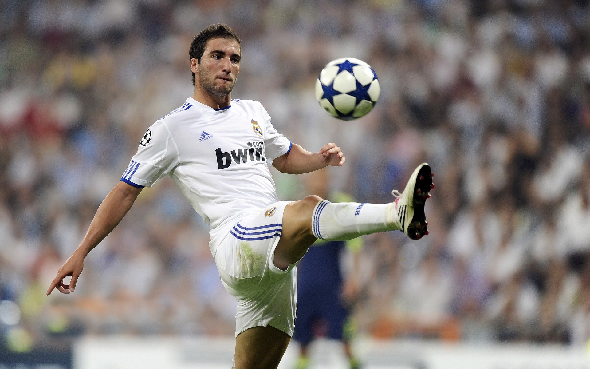 新兴电竞运动项目不断涌现，丰富行业内容，新华网 电竞行业